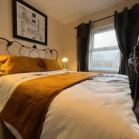 York Centre 2 Bedroom Renovated Flat, 8 Escrick Street 외부 사진