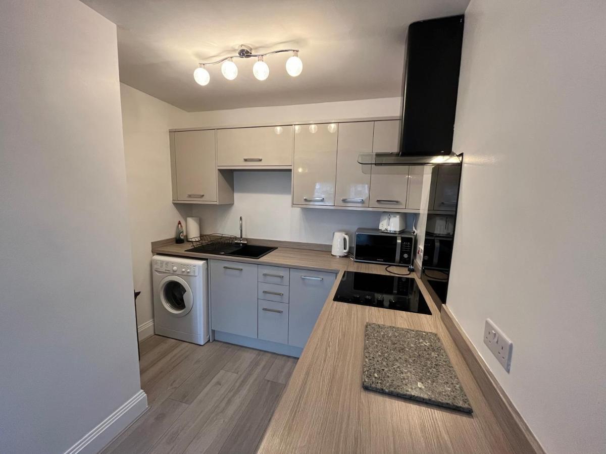 York Centre 2 Bedroom Renovated Flat, 8 Escrick Street 외부 사진