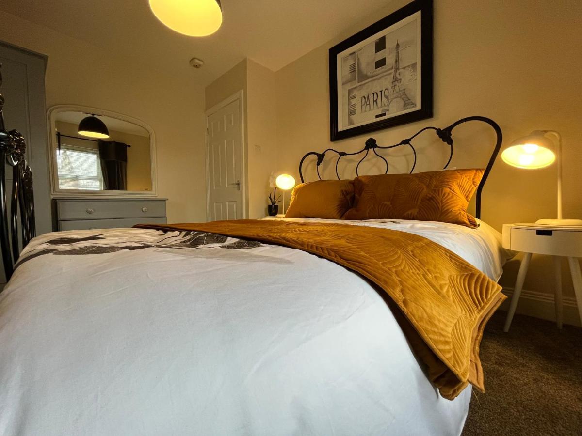 York Centre 2 Bedroom Renovated Flat, 8 Escrick Street 외부 사진